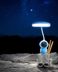 Astronot Tasarımlı  Led Masa Lambası