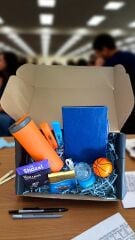 Enerjik Renkli Hediye Kutusu