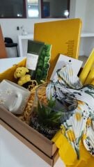 Sarı Temalı Özel Hediye Kutusu