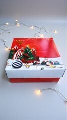 Kırmızı Yılbaşı Hediye Kutusu